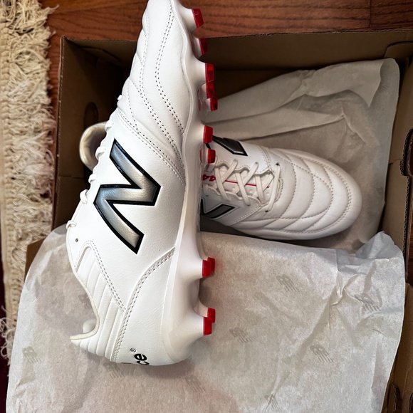 Cleats - Picture 3 of 5